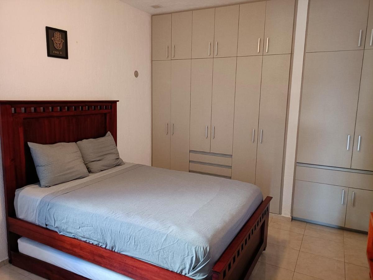 Casa Hector, con Jacuzzi, cerca del Foro GNP. Villa Mérida Exterior foto